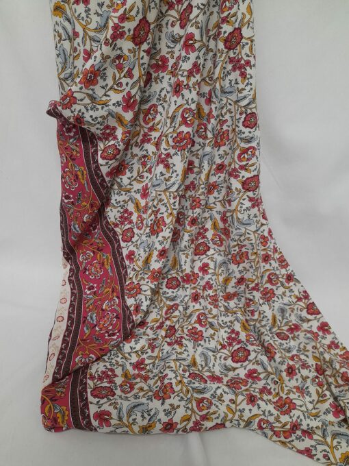 Tecido Confeção | Vestuário | Viscose | Floral com Barra – Image 2