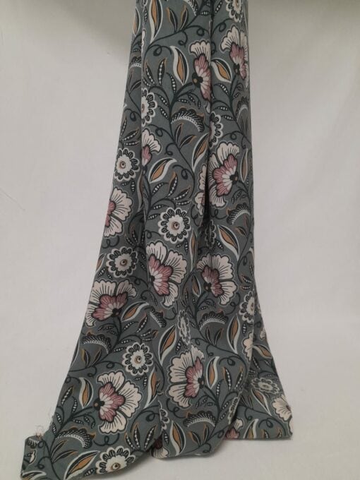 Tecido Confeção | Vestuário | Viscose | Floral - Image 2