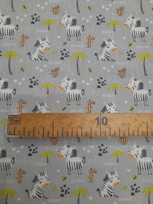Tecido 100% Algodão | Estampado Infantil | Zebrinhas | Fundo Cinza - Image 3