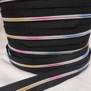 Fecho Zipper | Malha 5 | Preto + Iridescente (0099)