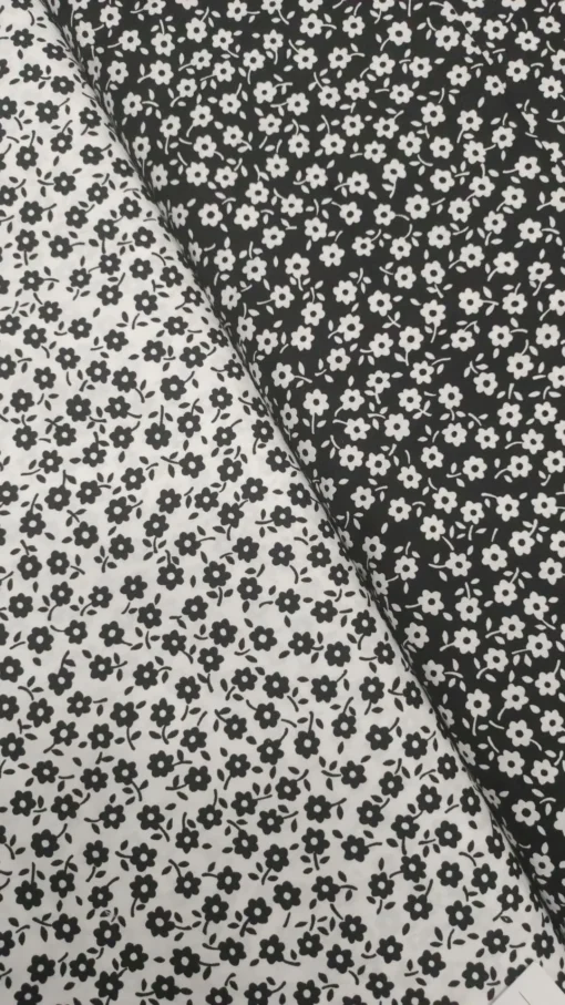 Tecido Algodão | 100% Algodão | Estampado | Black and White - Image 2