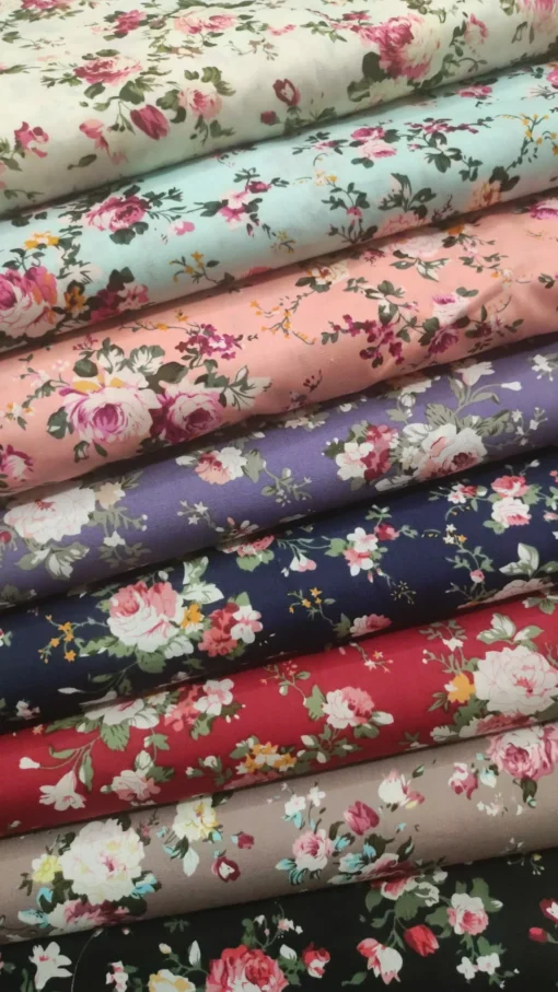 Tecido Algodão | 100% Algodão | Estampado | Floral | Fundo Verde Água – Image 2
