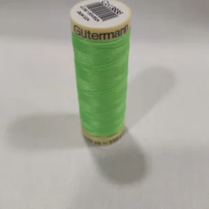Linha Gutermann | 100% Poliéster | Verde Fluorescente (3836)