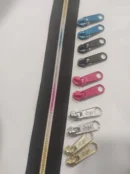 Fecho Zipper Malha 5+ Cursor | Cose | Pack 5 metros | Preto/Iridescente 0099