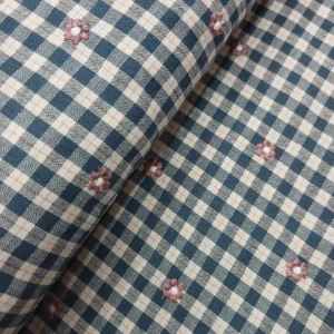 Tecido Algodão c/ Viscose | Fio Tingido | Bordado | Xadrez Petróleo/Flor Rosa