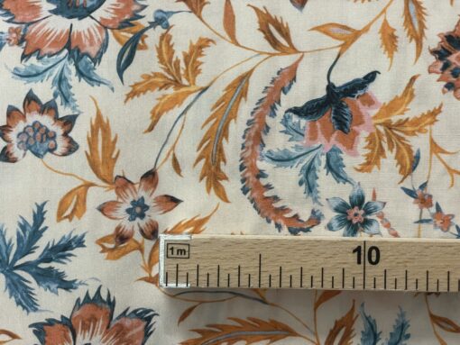Tecido Confeção | Vestuário | Viscose | Floral - Image 3