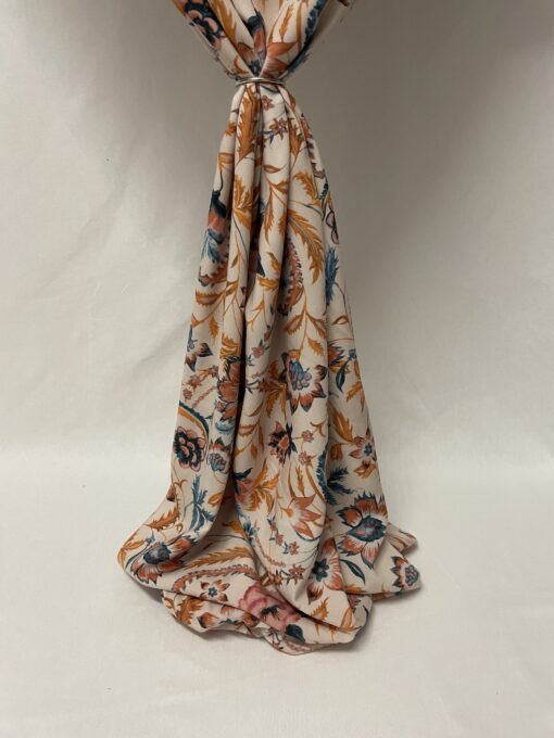 Tecido Confeção | Vestuário | Viscose | Floral - Image 2